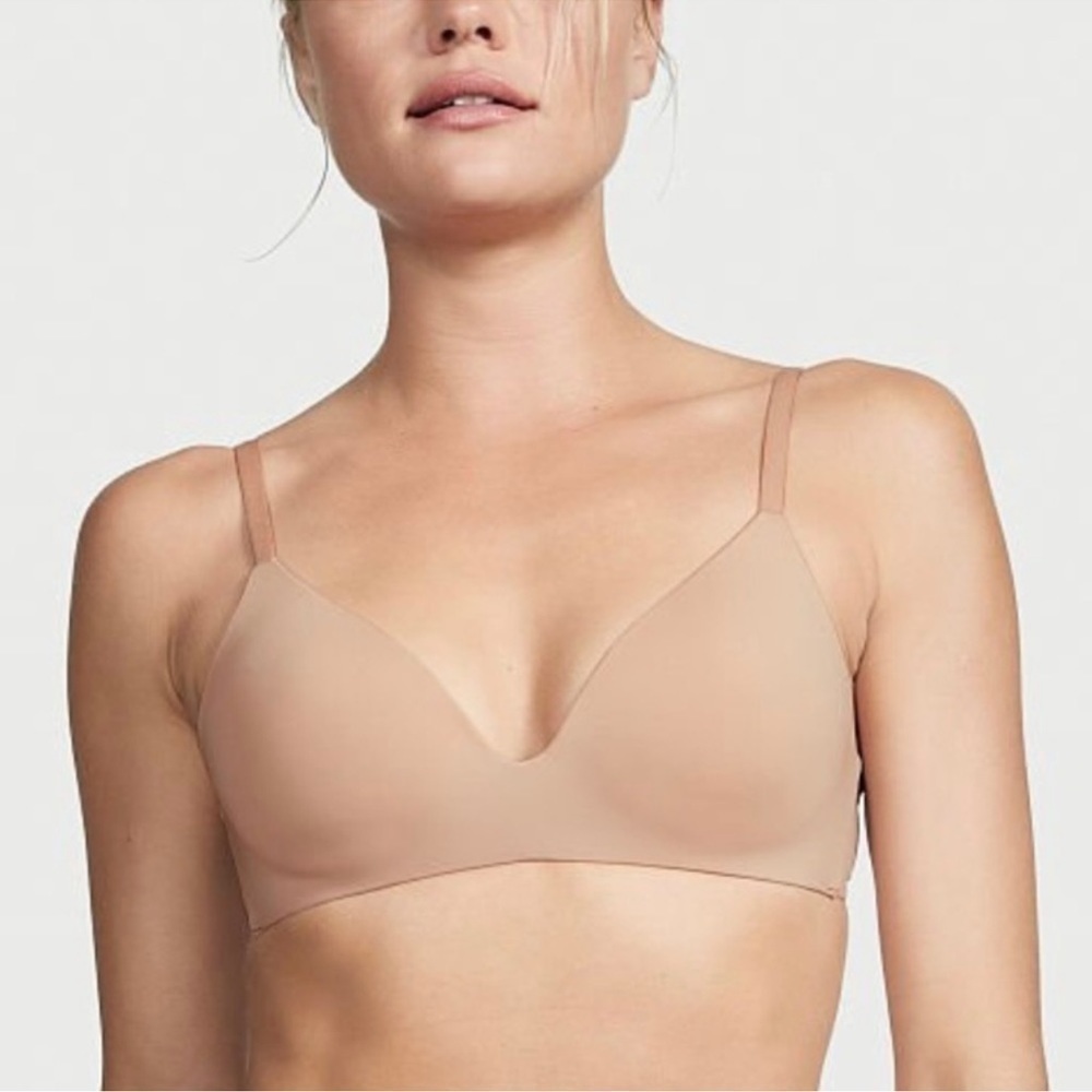 Victoria’s Secret Nude T-Shirt Lightly Lined Wireless Bra